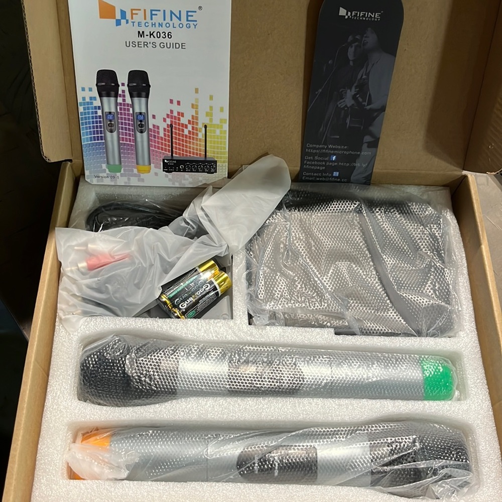 FIFINE Technology Wireless Microphone Set